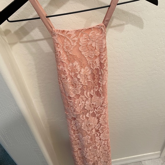 LULU’S Wishful Wanderings Lace Bodycon Midi Dress - Picture 3 of 4